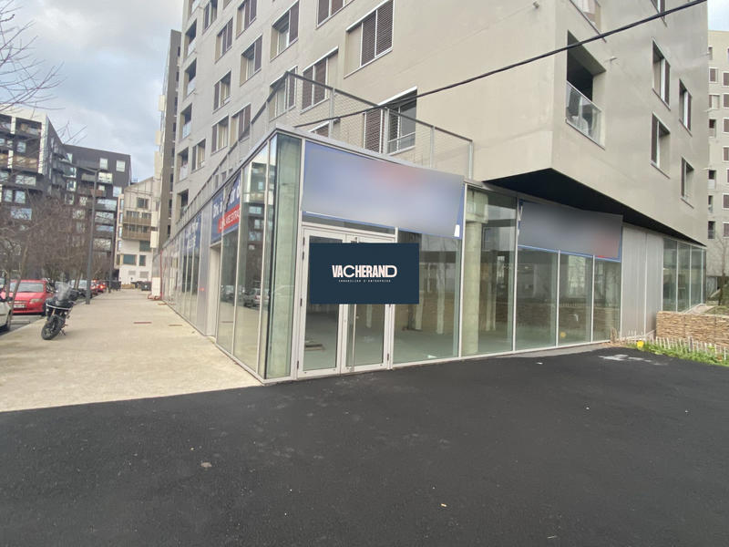 Local commercial - 368 m²