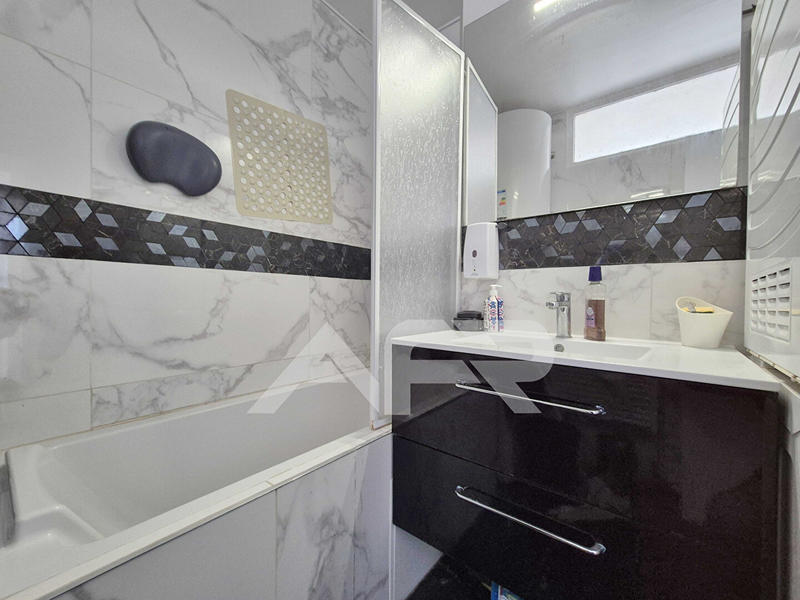 Appartement - 42 m² - 3 pièces