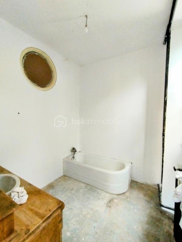 Maison - 480 m² - 14 pièces