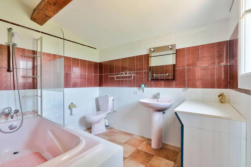 Maison - 308 m² - 10 pièces