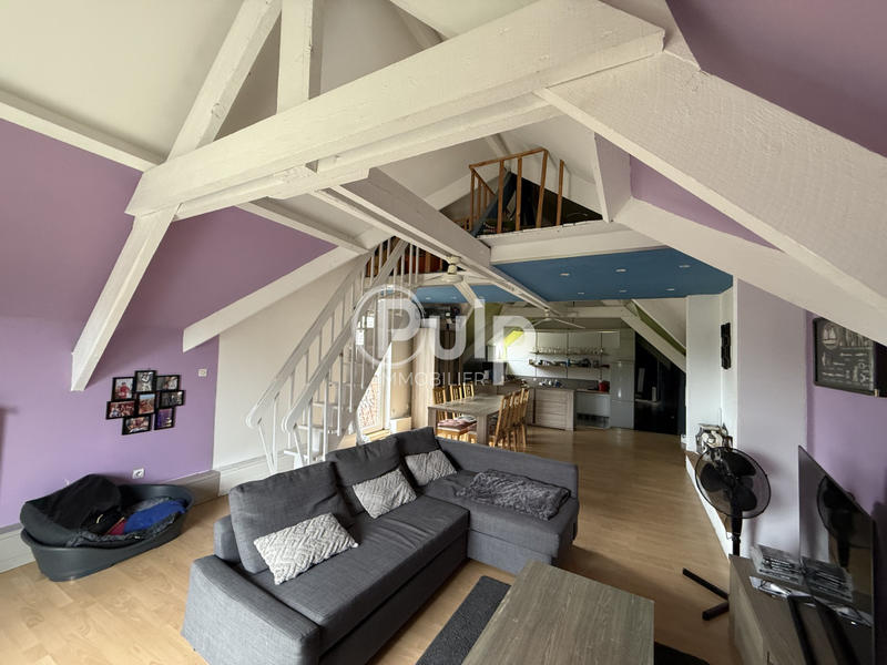 Maison - 340 m² - 10 pièces