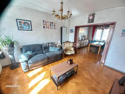 Maison - 163 m² - 8 pièces