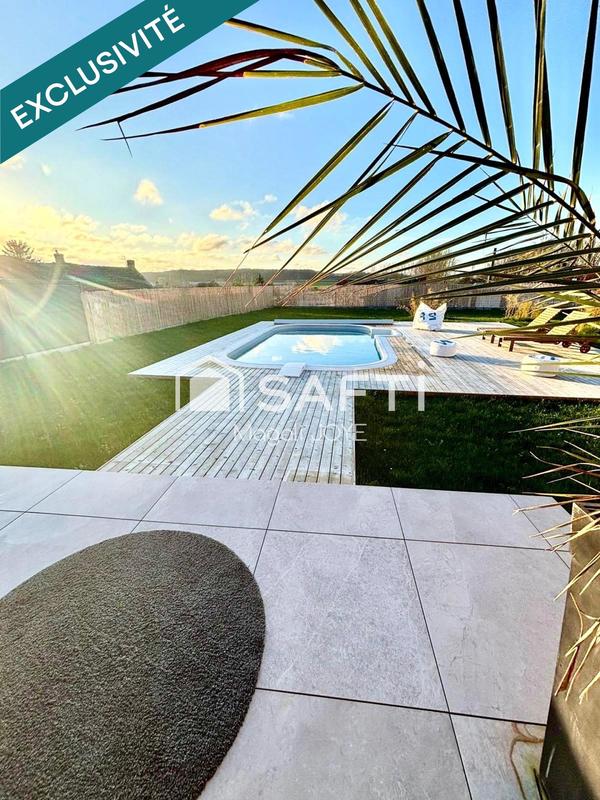 Maison - 235 m² - 7 pièces