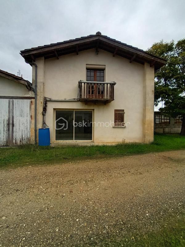 Corps de ferme - 379 m² - 14 pièces