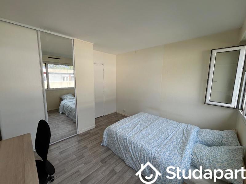 Chambre - 9 m² - 1 pièce