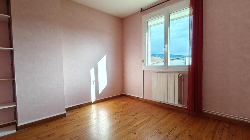 Maison - 80 m² - 5 pièces