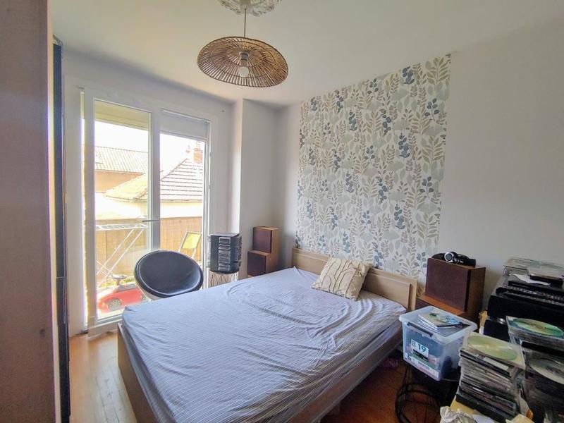 Appartement - 79 m² - 5 pièces