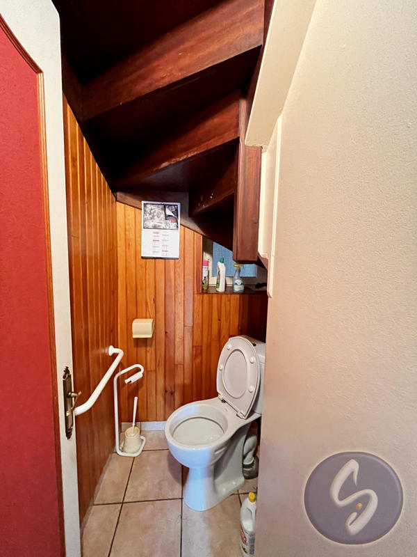 Maison traditionnelle - 121 m² - 5 pièces