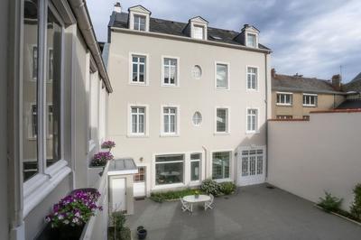 Maison bourgeoise - 275 m² - 8 pièces