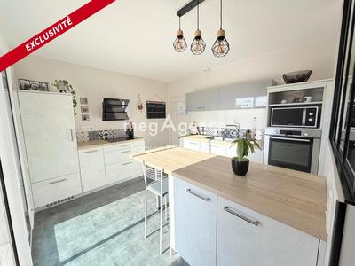 Pavillon - 97 m² - 5 pièces