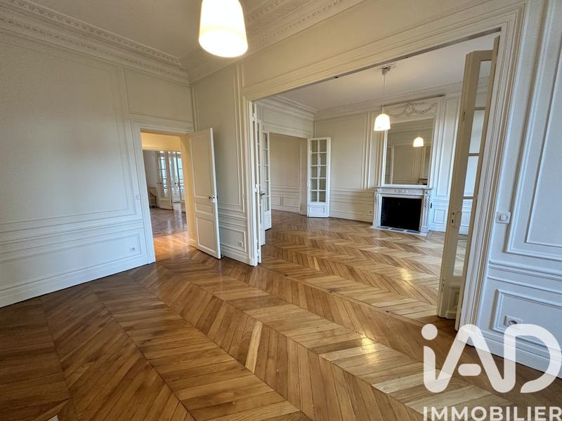 Appartement - 191 m² - 6 pièces