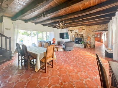 Maison de village - 212 m² - 6 pièces