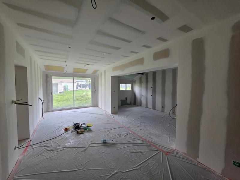 Maison - 104 m² - 4 pièces