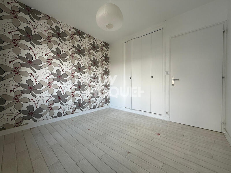 Maison - 102 m² - 6 pièces