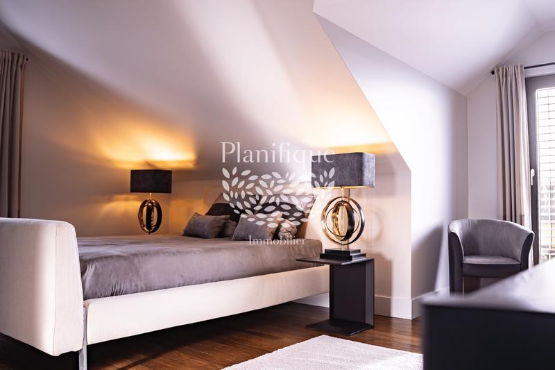 Villa - 183 m² - 6 pièces