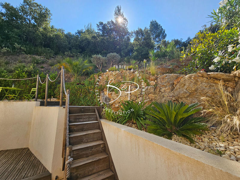 Maison - 173 m² - 7 pièces