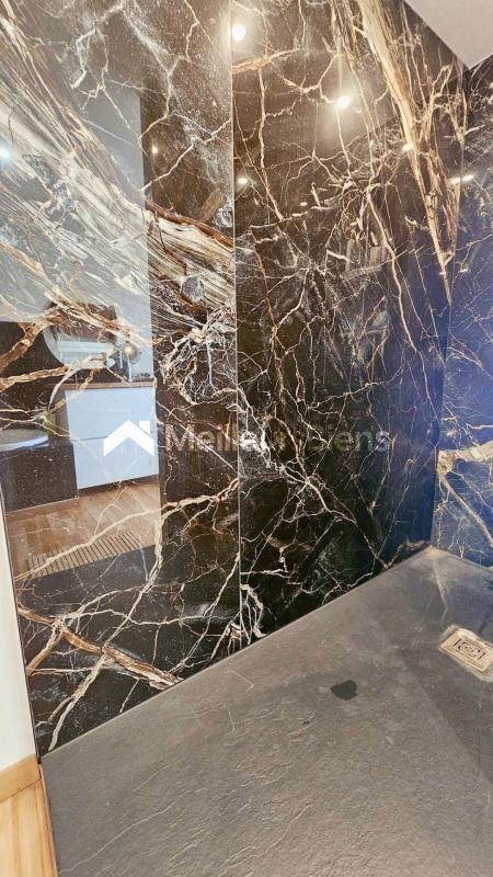 Maison - 204 m² - 7 pièces