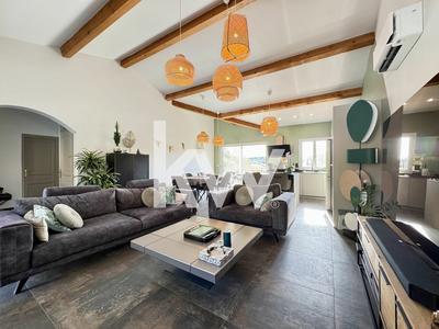 Villa - 180 m² - 8 pièces