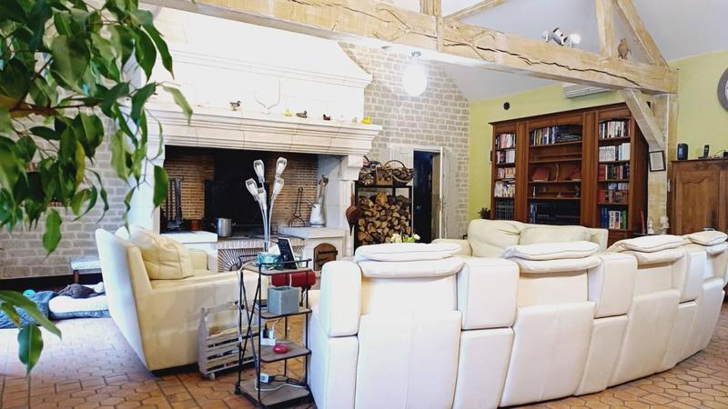 Maison - 250 m² - 8 pièces