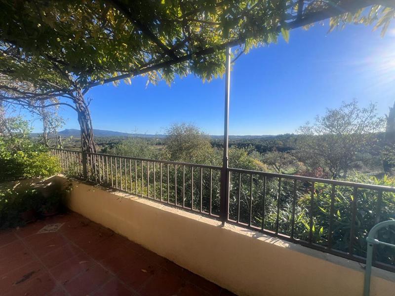 Maison provençale - 183 m² - 8 pièces