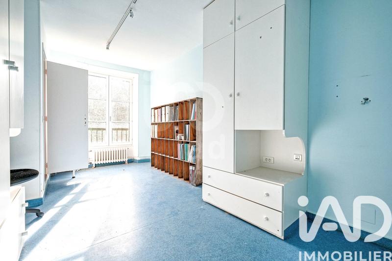 Maison - 1 160 m² - 59 pièces