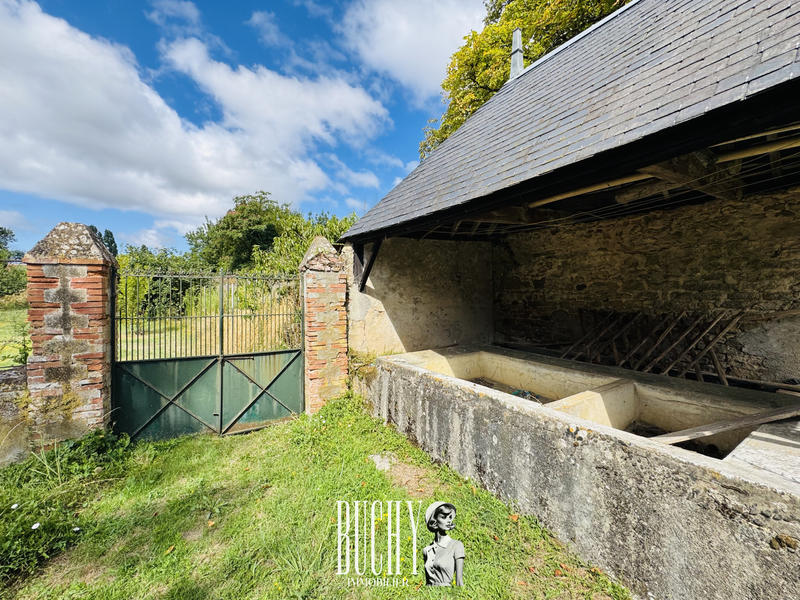 Maison - 482 m² - 11 pièces