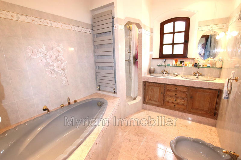 Maison - 176 m² - 5 pièces