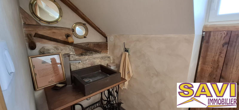 Maison ancienne - 210 m² - 9 pièces