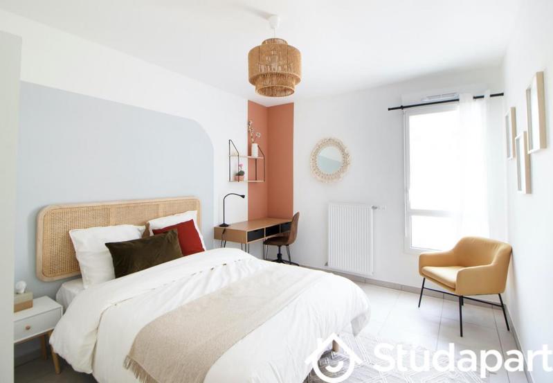 Chambre - 11 m² - 1 pièce