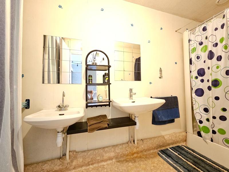 Maison - 134 m² - 8 pièces