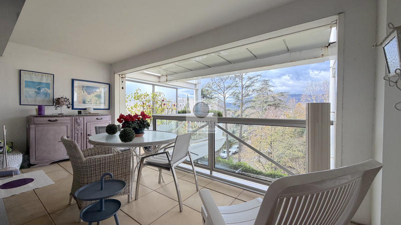 Appartement - 75 m² - 3 pièces