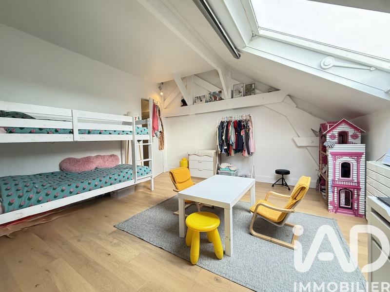 Maison - 137 m² - 6 pièces