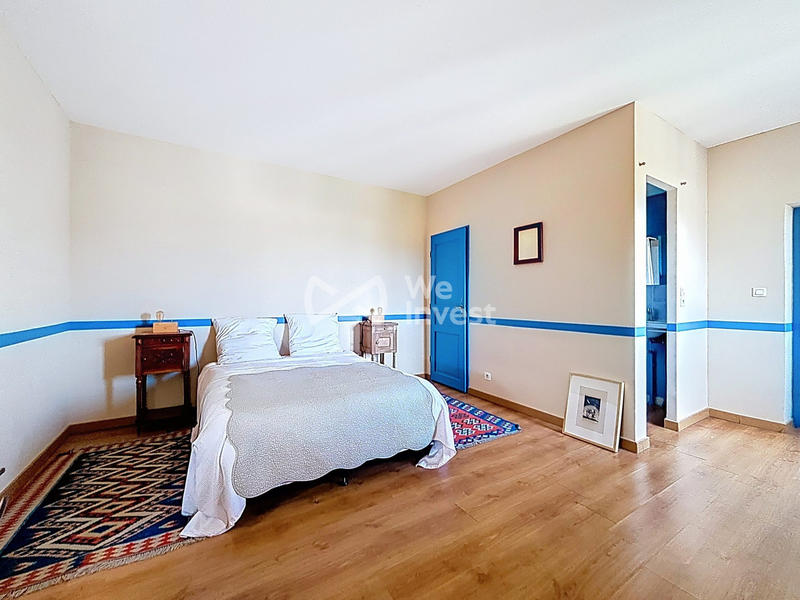 Maison - 484 m² - 16 pièces