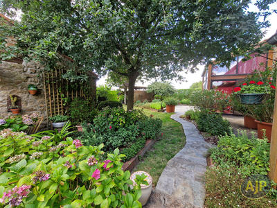 Maison - 182 m² - 6 pièces