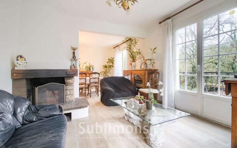 Maison - 157 m² - 8 pièces