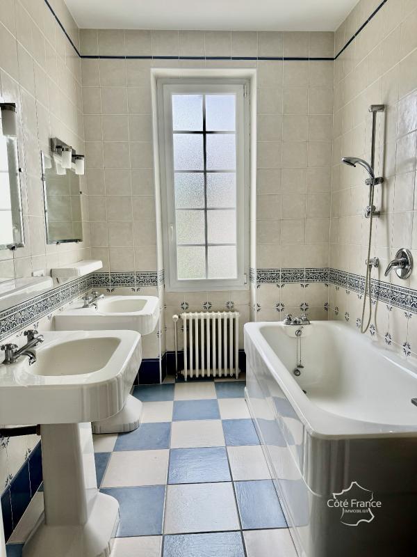 Maison de maîtres - 208 m² - 7 pièces