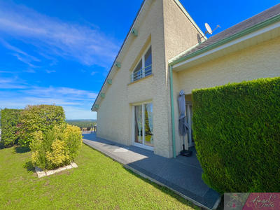 Maison - 188 m² - 6 pièces