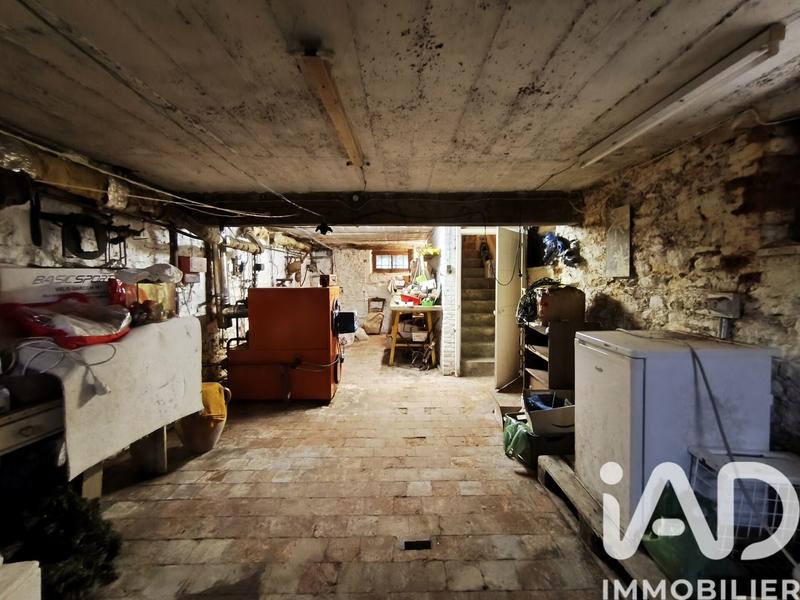 Maison - 211 m² - 7 pièces