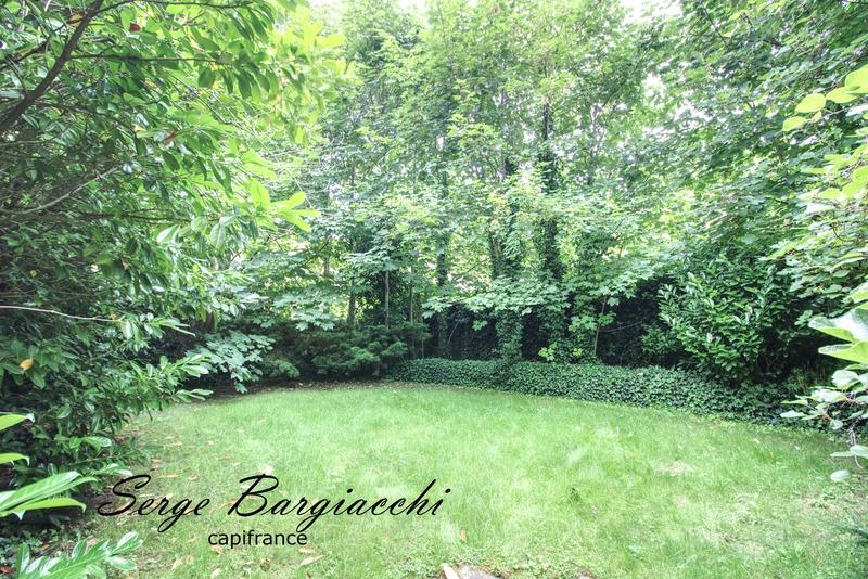 Appartement - 134 m² - 6 pièces