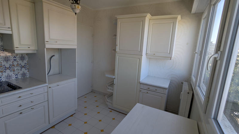 Appartement - 77 m² - 4 pièces