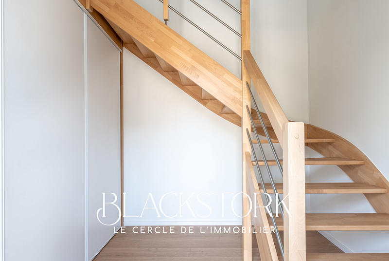 Appartement - 98 m² - 4 pièces