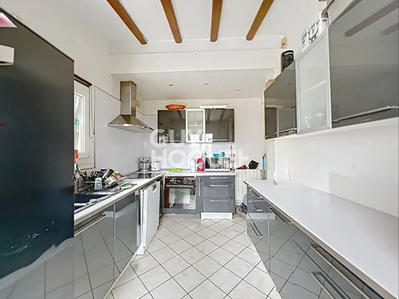 Maison - 81 m² - 5 pièces