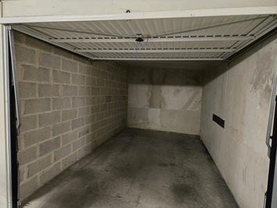 Parking / Garage - 18 m²