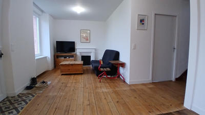 Maison - 93 m² - 7 pièces