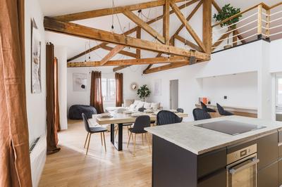 Appartement - 150 m² - 6 pièces