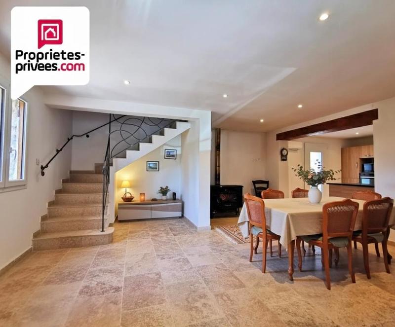 Maison - 170 m² - 9 pièces