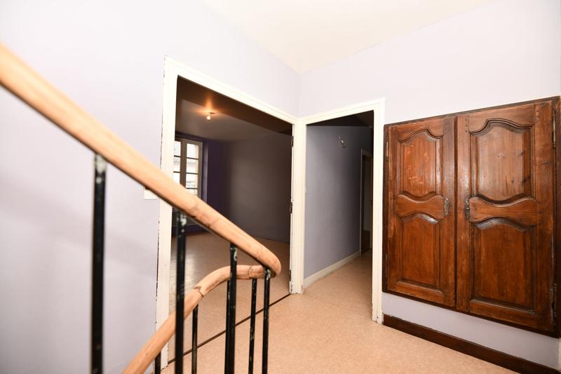 Maison - 150 m² - 8 pièces