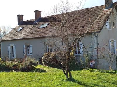 Maison - 212 m² - 7 pièces