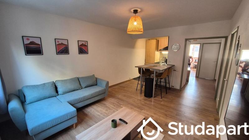 Chambre - 13 m² - 1 pièce