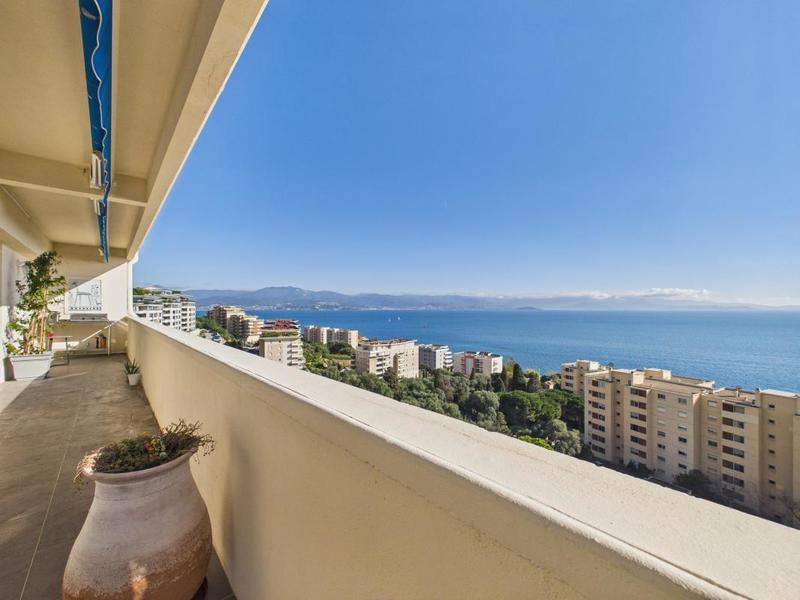 Appartement - 116 m² - 4 pièces